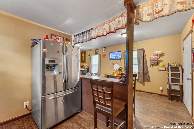 Image 9 of 14 For 918 Hamilton Ave S