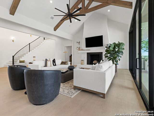 Listing photo id 10 for 137 Phillip Ranch Rd.