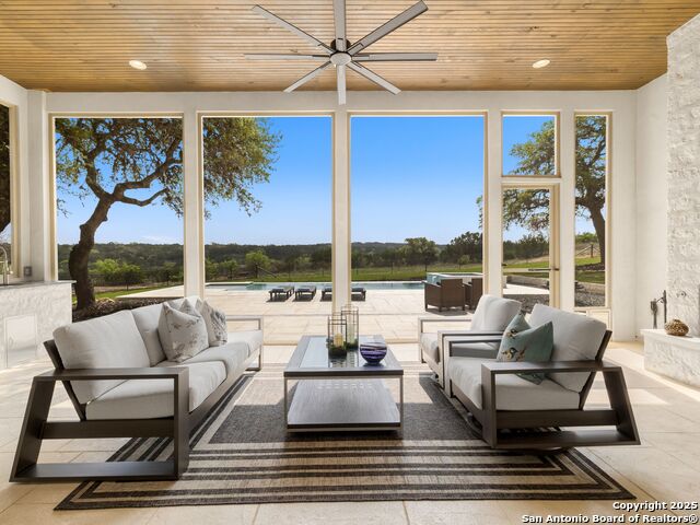 Listing photo id 39 for 137 Phillip Ranch Rd.