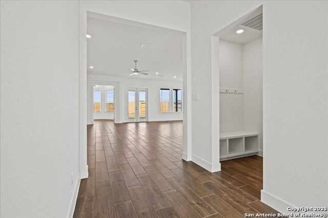 Image 3 of 19 For 3716 Canby Oak Bluff