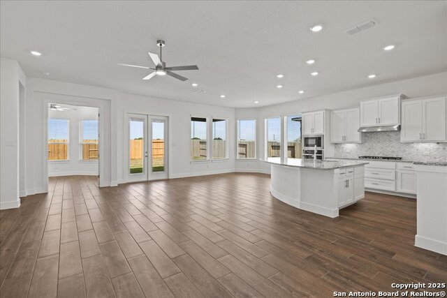 Image 4 of 19 For 3716 Canby Oak Bluff