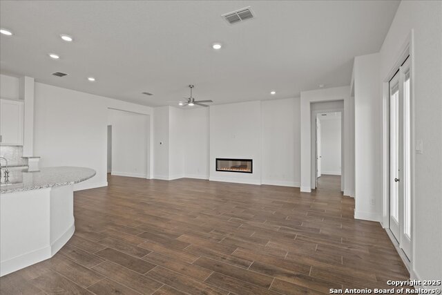 Image 6 of 19 For 3716 Canby Oak Bluff