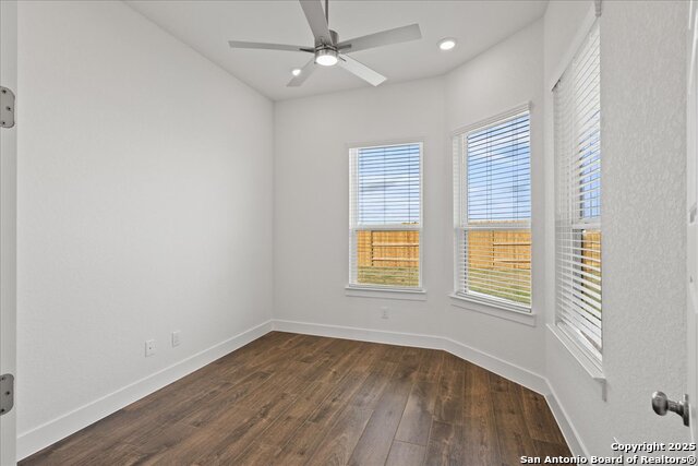 Image 8 of 19 For 3716 Canby Oak Bluff