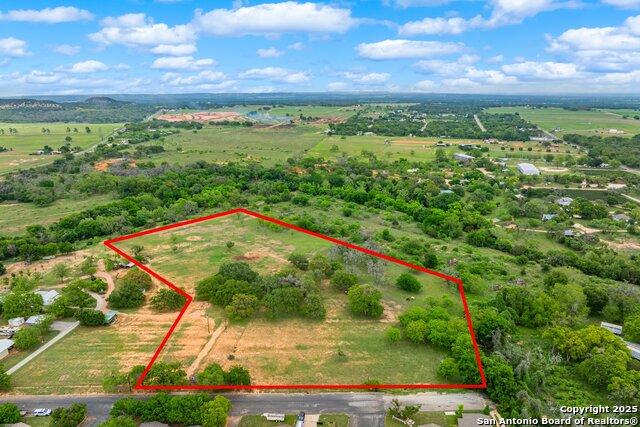 Details for 1114 Meadowlark Drive, Fredericksburg, TX 78624