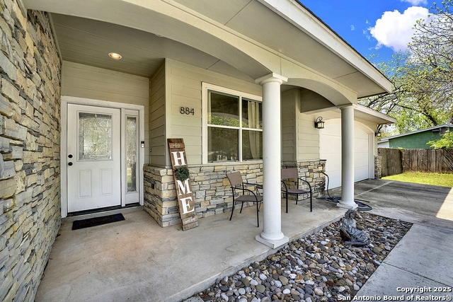 Image 7 of 40 For 884 Torrey E