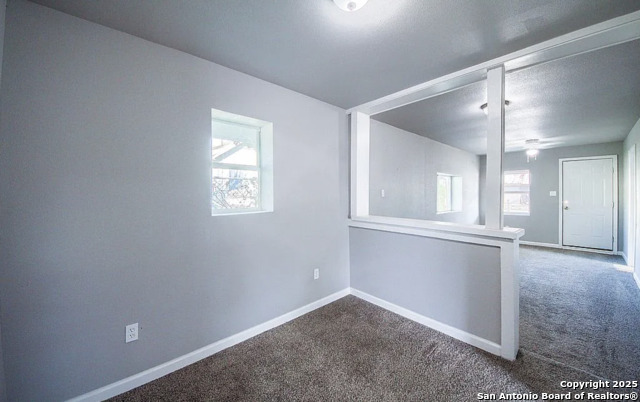 Listing photo id 2 for 204 Division