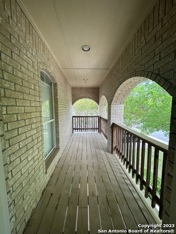 Image 20 of 36 For 27 Edgecreek