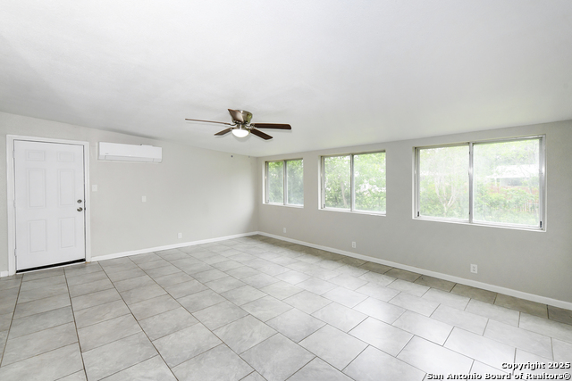 Image 13 of 26 For 3623 Invicta Dr