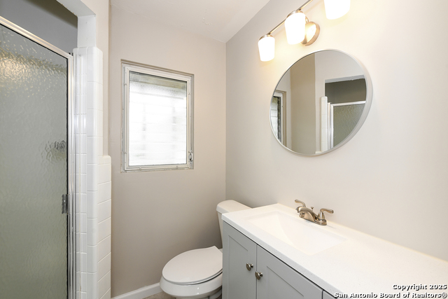 Image 18 of 26 For 3623 Invicta Dr