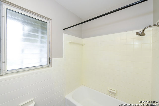 Image 21 of 26 For 3623 Invicta Dr