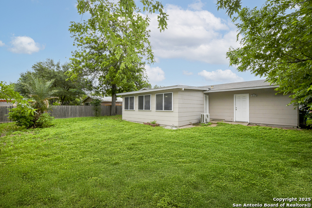 Image 24 of 26 For 3623 Invicta Dr