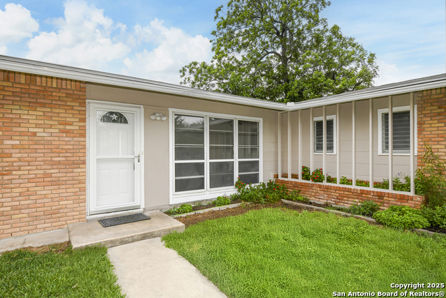 Image 3 of 26 For 3623 Invicta Dr