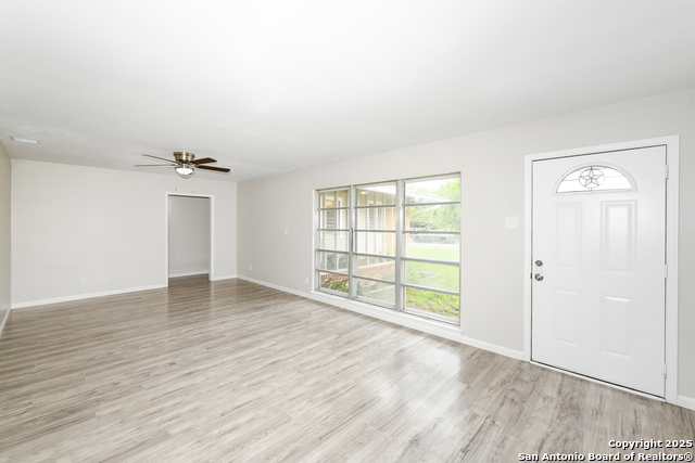 Image 6 of 26 For 3623 Invicta Dr