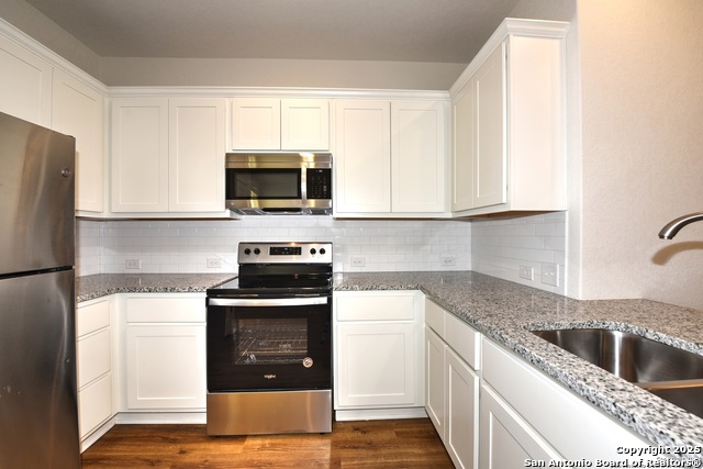 Image 2 of 6 For 2310 Tulipwood Cove  101