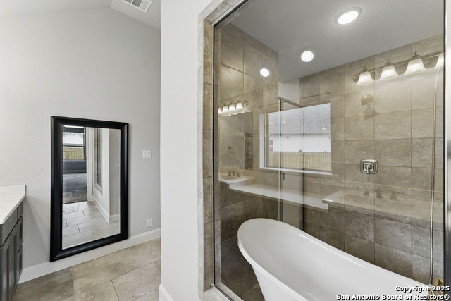Listing photo id 20 for 907 Carriage Inn