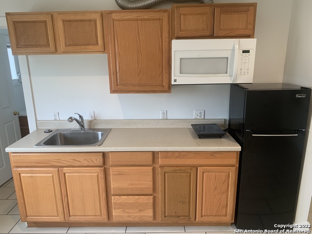 Image 2 of 12 For 2614 Monterey Street  5