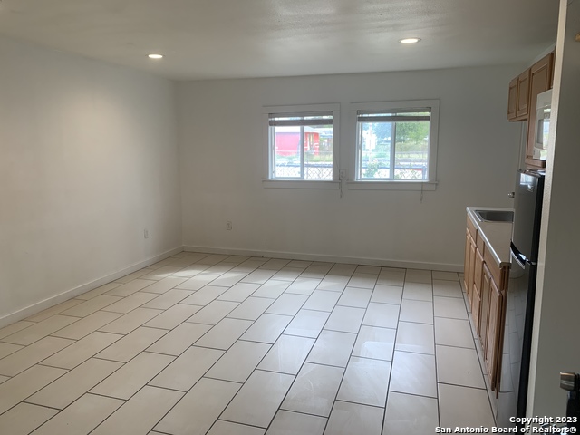 Image 5 of 12 For 2614 Monterey Street  5