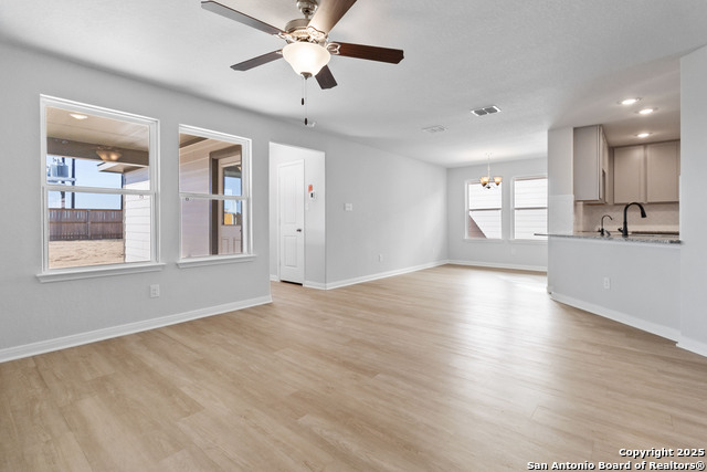 Image 4 of 27 For 11310 Schmidt Lane