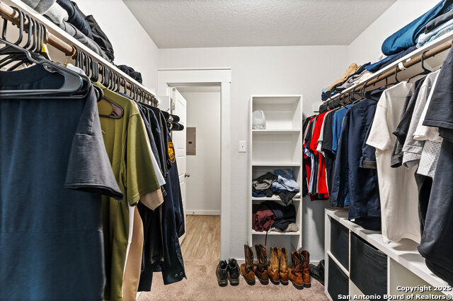 Image 18 of 27 For 8019 Chasemont Ct