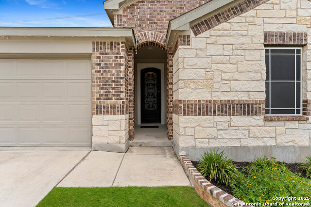 Image 4 of 27 For 8019 Chasemont Ct