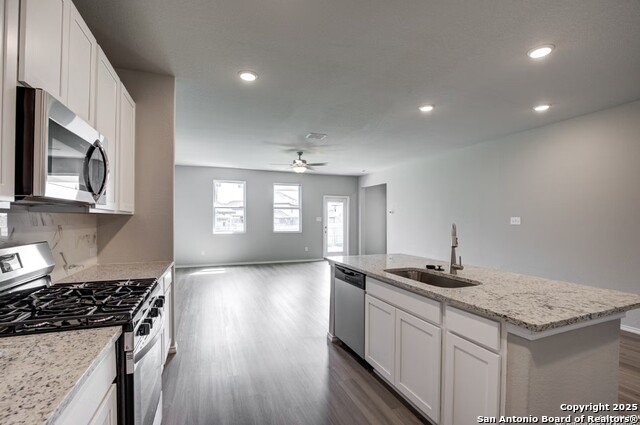 Image 12 of 32 For 7410 Cheyne Walk