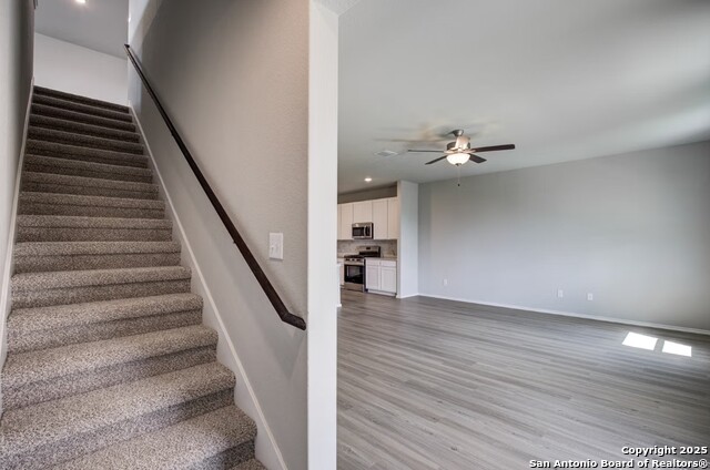 Image 27 of 32 For 7410 Cheyne Walk