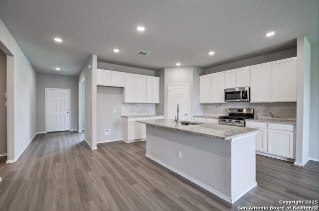 Image 8 of 32 For 7410 Cheyne Walk