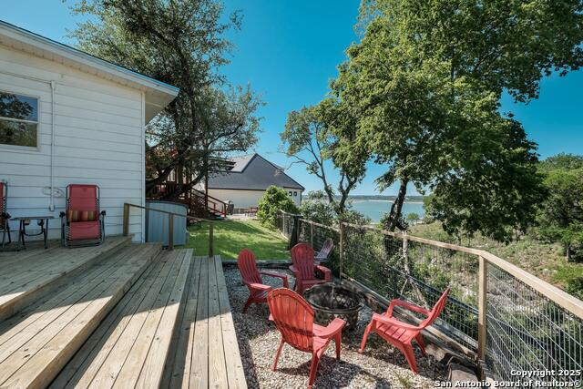 Image 15 of 33 For 901 Glenn Dr