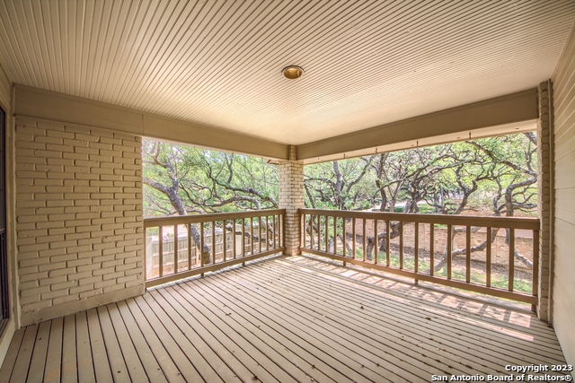 Image 31 of 41 For 13922 Bluff Wind