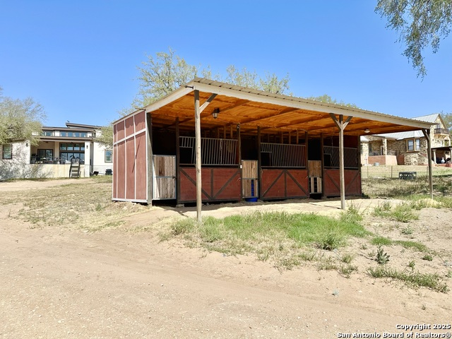Image 33 of 50 For 259 Broken Arrow