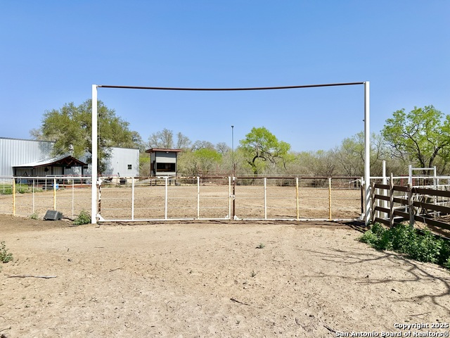 Image 40 of 50 For 259 Broken Arrow