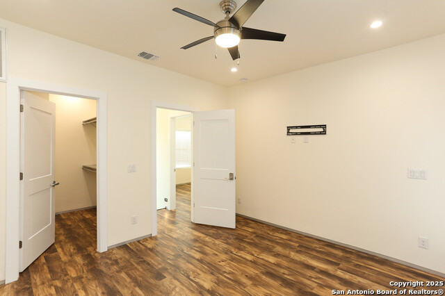 Image 17 of 22 For 902 Montana St #103