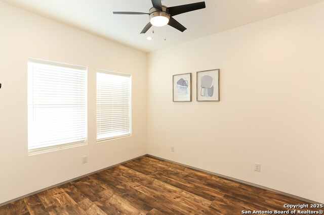 Image 19 of 22 For 902 Montana St #103