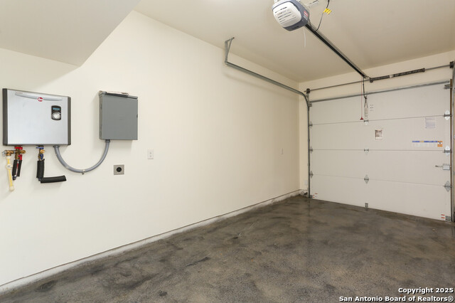 Image 22 of 22 For 902 Montana St #103