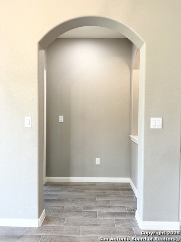 Image 9 of 15 For 218 Iron Gate