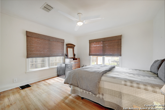 Image 8 of 15 For 510 Hackberry