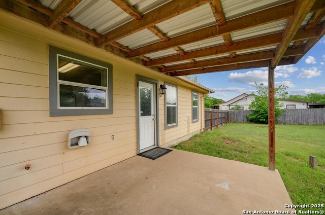 Image 18 of 23 For 1115 Oakridge Dr