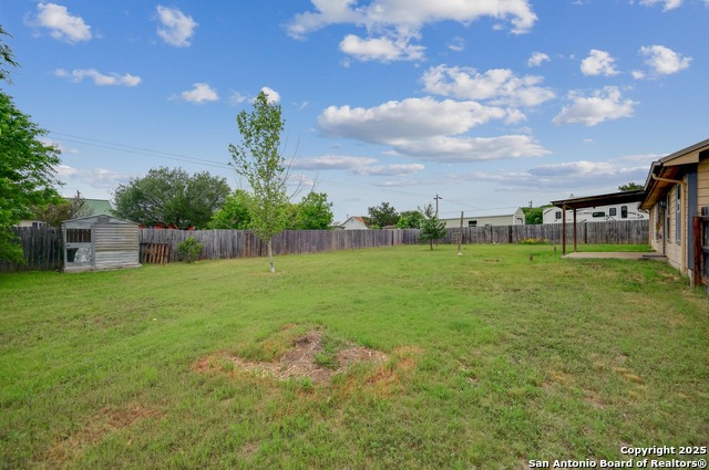 Image 20 of 23 For 1115 Oakridge Dr