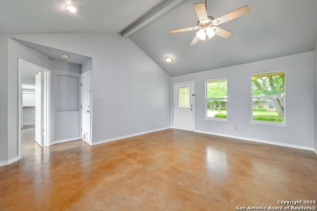 Image 4 of 23 For 1115 Oakridge Dr