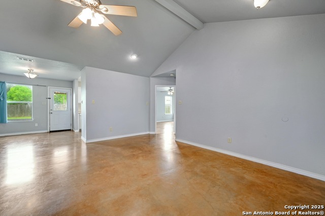 Image 5 of 23 For 1115 Oakridge Dr