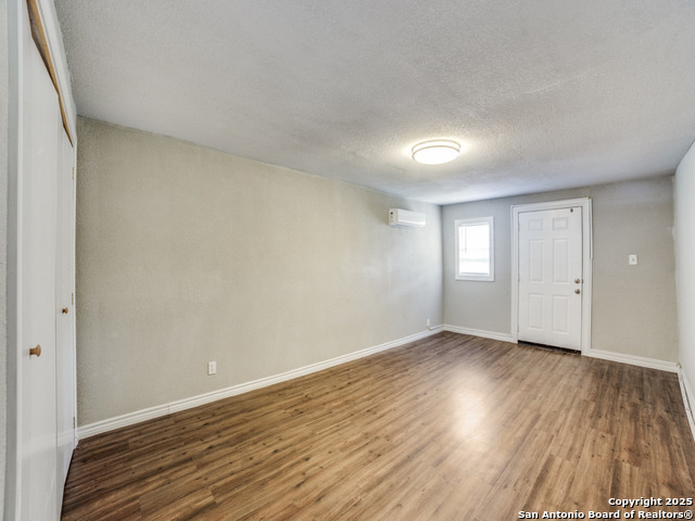 Image 12 of 25 For 10023 Amber Field