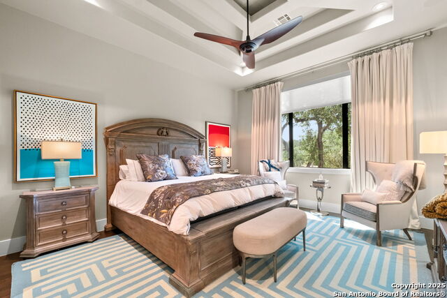 Image 12 of 32 For 25610 Creekside