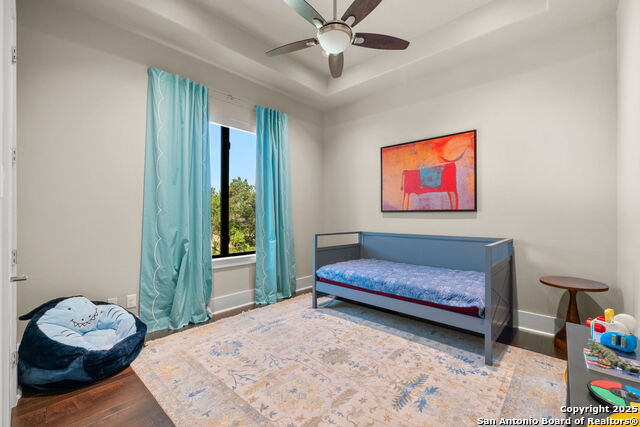 Image 16 of 32 For 25610 Creekside