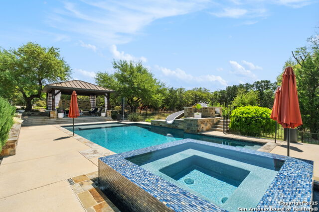 Image 28 of 32 For 25610 Creekside