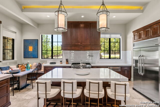 Image 7 of 32 For 25610 Creekside