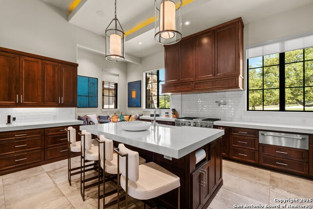 Image 8 of 32 For 25610 Creekside