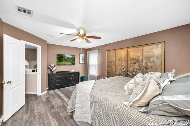 Image 16 of 31 For 638 Coral Harbor