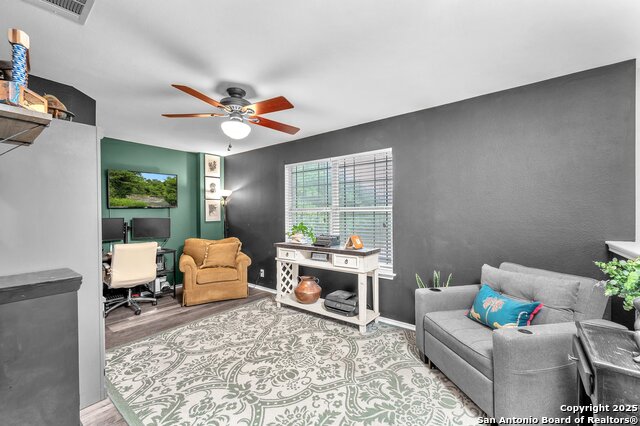 Image 19 of 31 For 638 Coral Harbor