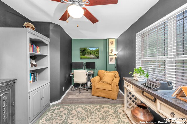 Image 22 of 31 For 638 Coral Harbor