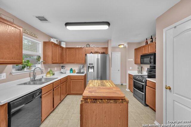Image 9 of 31 For 638 Coral Harbor